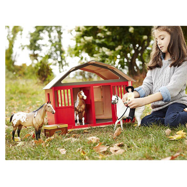 Breyer Two Stall Barn - Traditional Series image number null