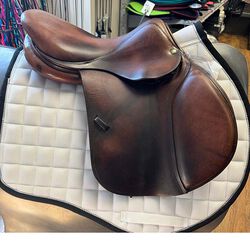 Used Devoucoux Arcade Normale Saddle - 16.5"
