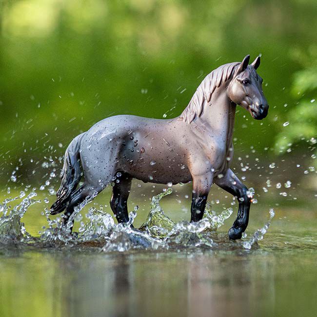 Breyer Blue Roan Brabant image number null