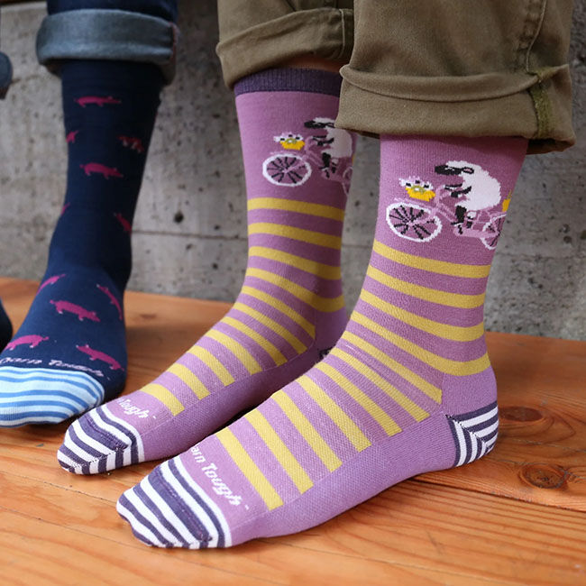 Darn Tough Women's Animal Haus Crew Lightweight Lifestyle Sock - Lilac image number null