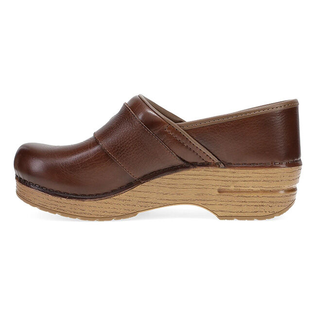 Dansko Women's Pearson Leather Clog - Brown Waxy image number null