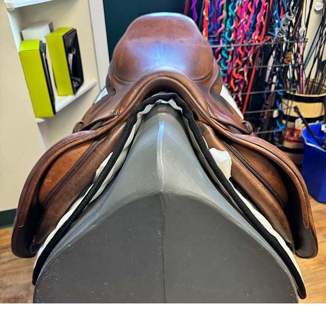 Used CWD SE03 Saddle - 17" image number null