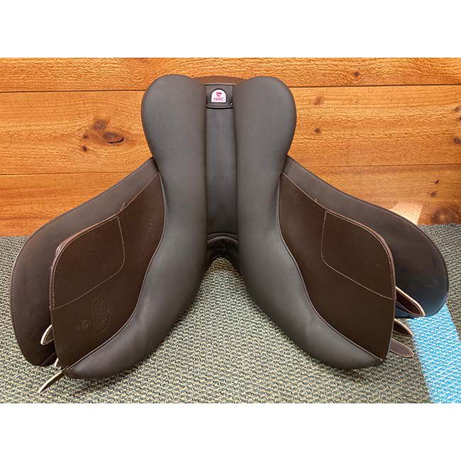 Used Bates Arena All Purpose Saddle - Brown - 18" image number null