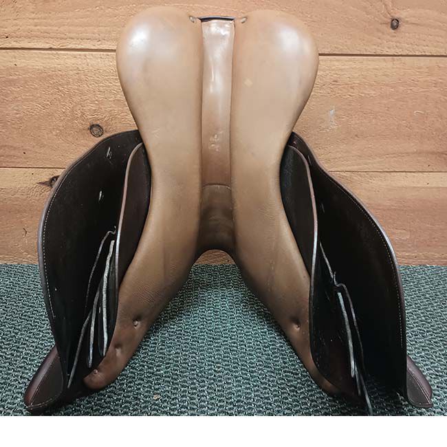 Used Pessoa GenX Close Contact Saddle - Oakbark - 17" image number null