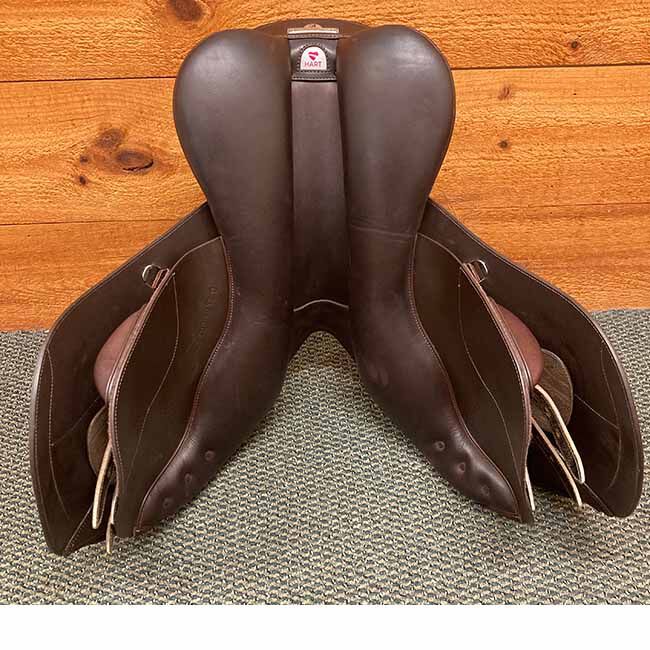 Used Bates Caprilli Close Contact Saddle with Luxe Leather - Classic Brown - 18" image number null