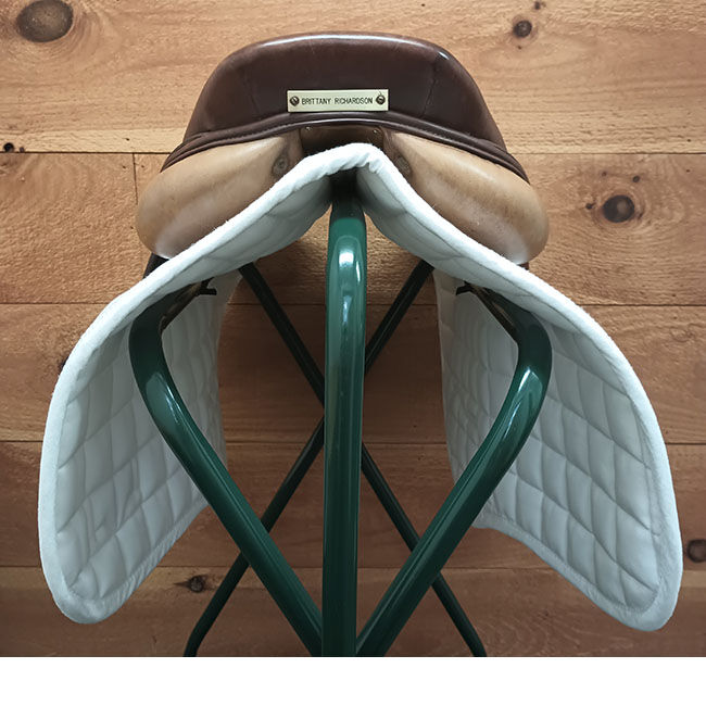 Used Pessoa GenX Close Contact Saddle - Oakbark - 17" image number null