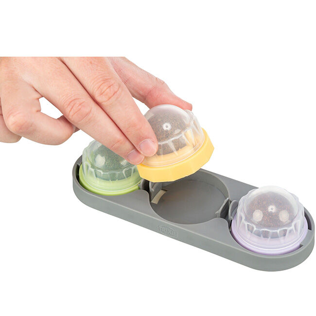 Trixie Triple Flavor Lick & Play Station image number null