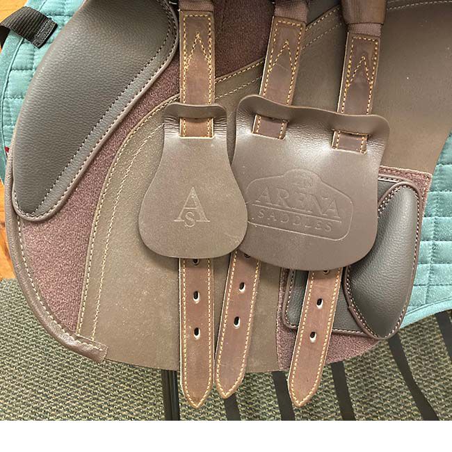Used Bates Arena All Purpose Saddle - Brown - 18" image number null