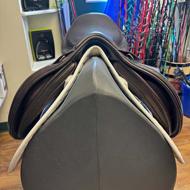 Used Bates Elevation CC Luxe Saddle - 16.5" image number null