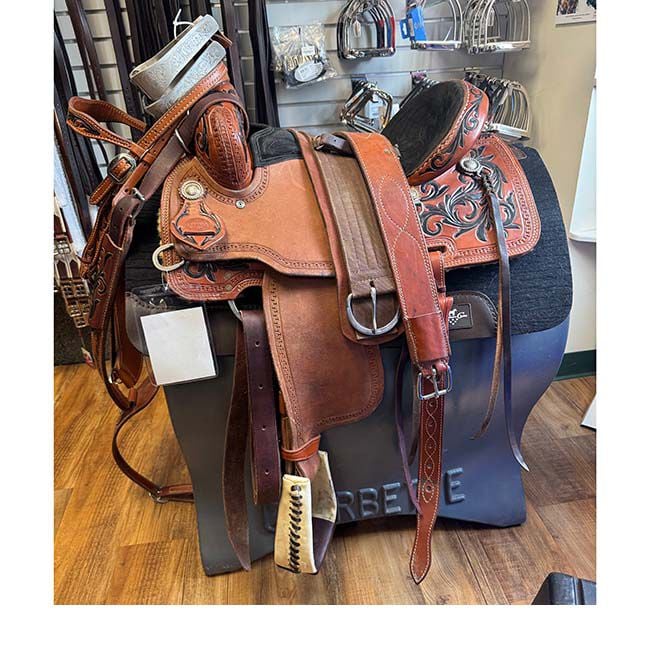 Used Corriente Barrel Saddle - 16" image number null
