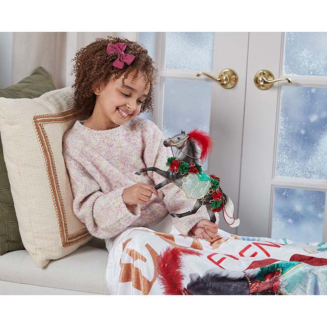 Breyer 2025 Holiday Horse - Christmas in Bloom image number null