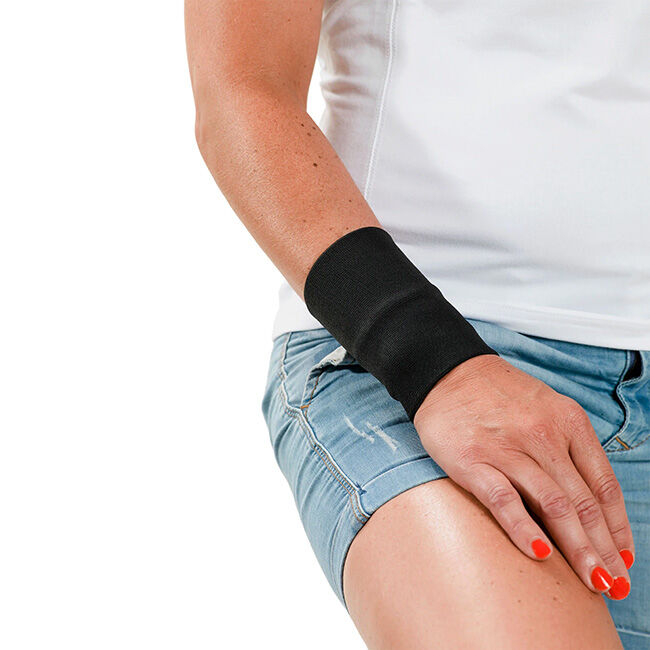 Back on Track Therapeutic Wrist Support image number null