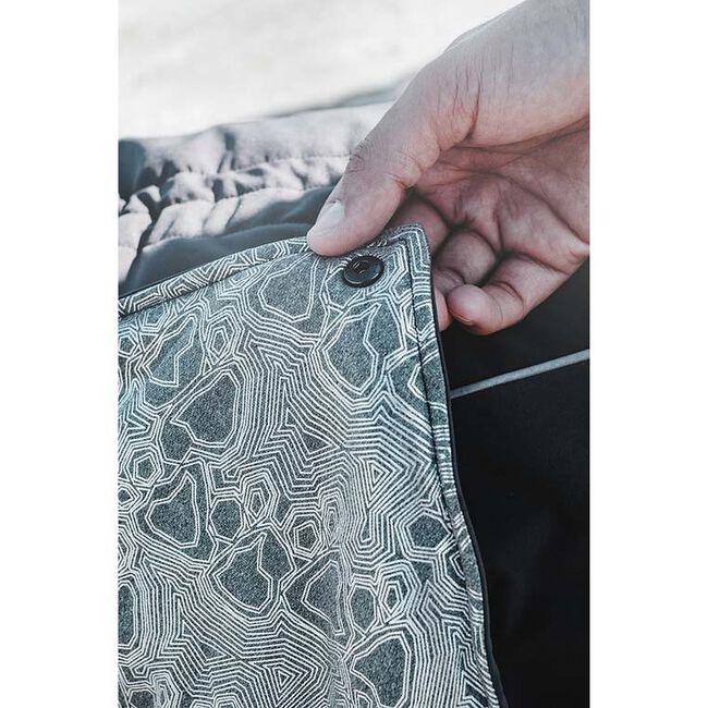 Hurtta Extreme Warmer Dog Coat - Blackberry - Closeout image number null