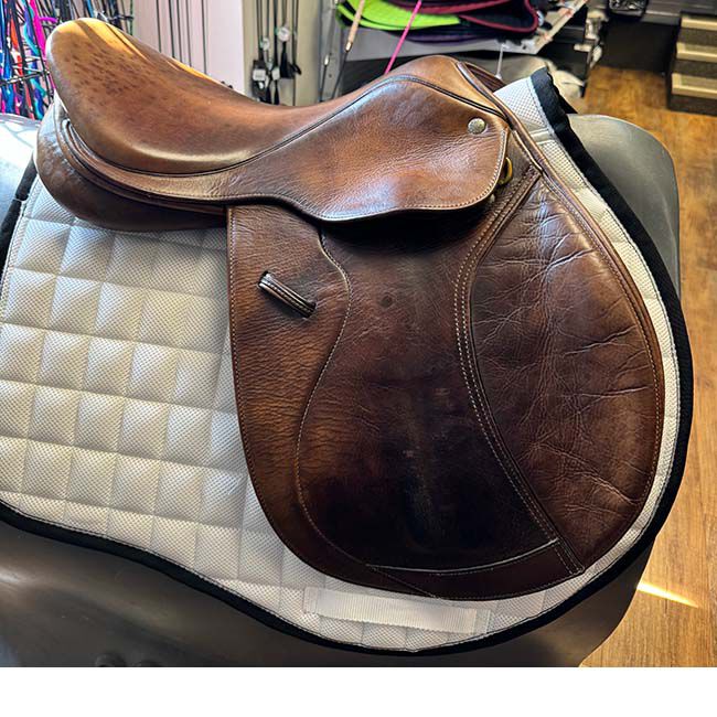 Used Collegiate Parfaire Saddle - 17.5" image number null