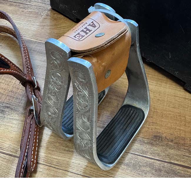 Used Corriente Barrel Saddle - 16" image number null