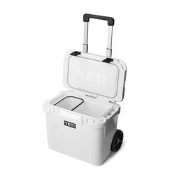 YETI Roadie 32 Wheeled Cooler - White