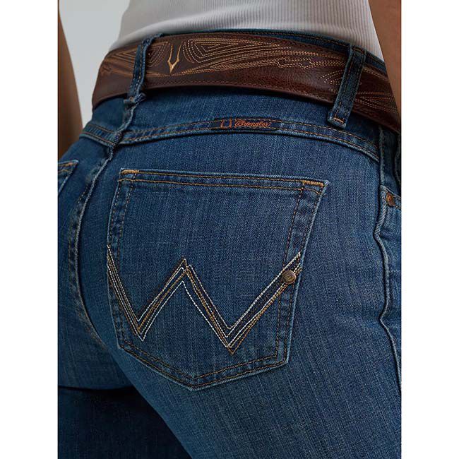 Wrangler Women's Ultimate Riding Jean Q-Baby Mid-Rise Bootcut - Tuff Buck image number null