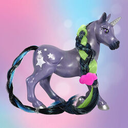 Breyer Li'l Beauty - Caprina