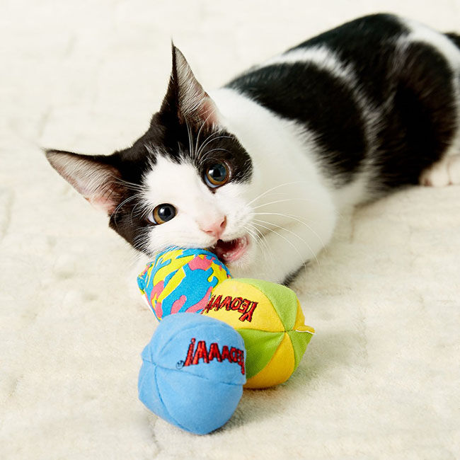 Yeowww! My Cats Balls Catnip Toys - 3-Pack image number null