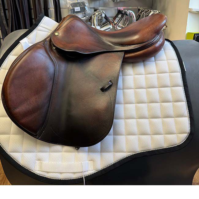 Used Devoucoux Arcade Normale Saddle - 16.5" image number null