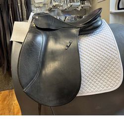 Used Passier Antares Dressage Saddle - 18"