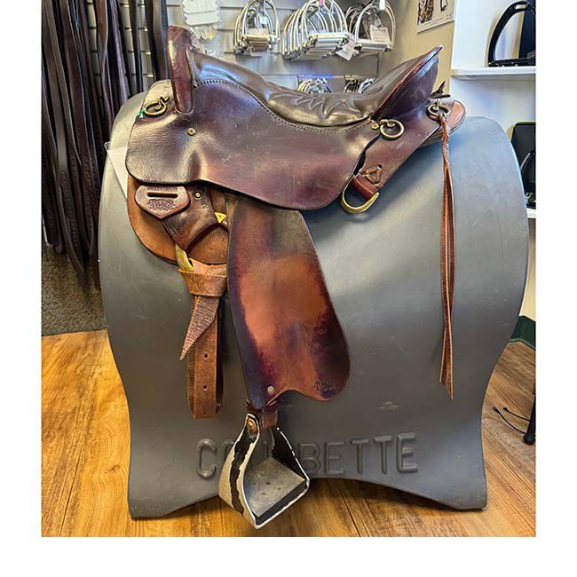 Used Tucker Endurance Saddle - 17.5" image number null