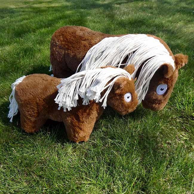 Crafty Ponies Foal - Brown with White Mane image number null