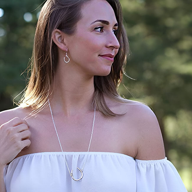 Wyo-Horse Horseshoe Necklace - Silver image number null