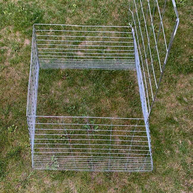 Pyramid Chicken Cage image number null