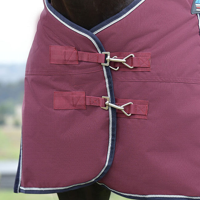 WeatherBeeta ComFiTec Essential Turnout with Standard Neck (0g Fill) - Burgundy/Navy image number null