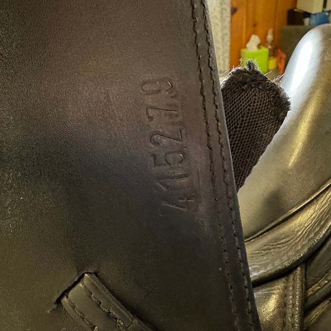 Used MacRider Arlando Dressage Saddle - 17.5" image number null