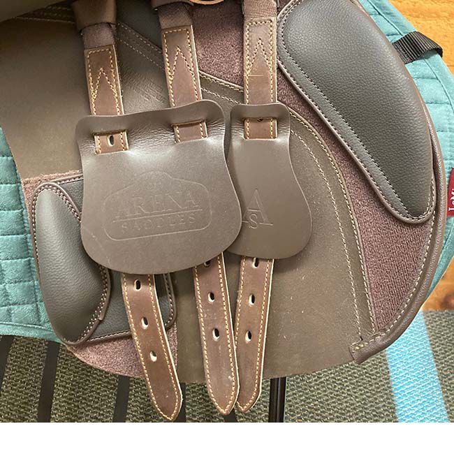 Used Bates Arena All Purpose Saddle - Brown - 18" image number null