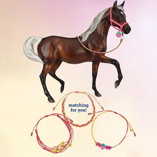 Breyer Freedom Series 4-Ever Friends Gift Set - Pink Perfection image number null