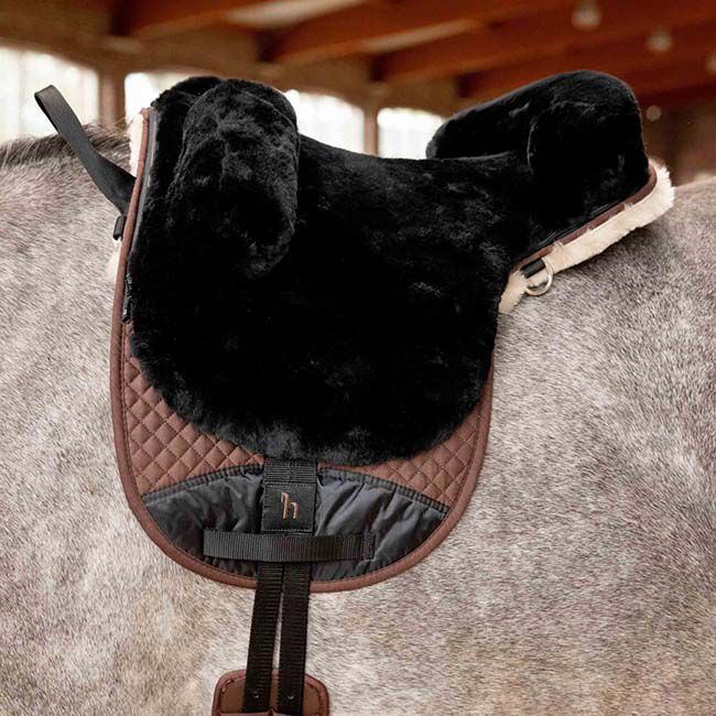 Horze Sheepskin Bareback Saddle image number null