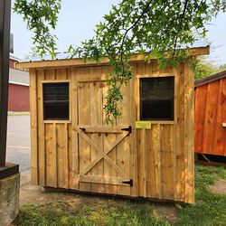 NV Farms 6' x 8' Chicken Coop with Green Roof