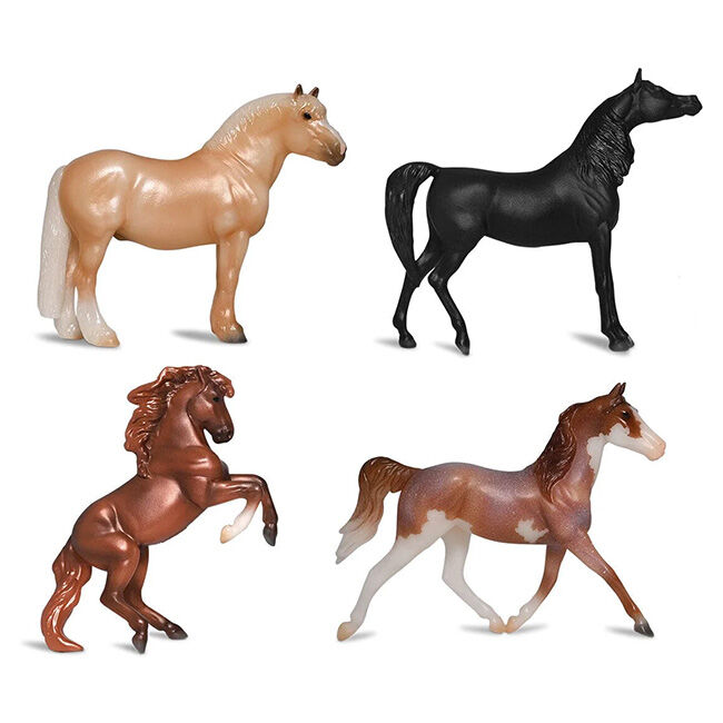 Breyer Stablemates Deluxe Horse Collection image number null
