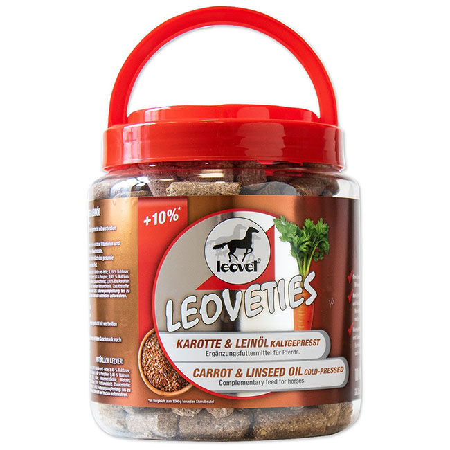 Leovet Leoveties Horse Treats - Carrot & Linseed Oil - 1.1 kg image number null