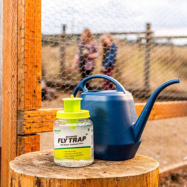 RESCUE! Outdoor Fly Trap image number null