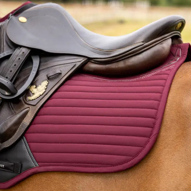 LeMieux Soft Shell Anti-Slip Close Contact Pad - Burgundy image number null