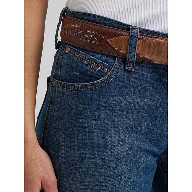 Wrangler Women's Ultimate Riding Jean Q-Baby Mid-Rise Bootcut - Tuff Buck image number null