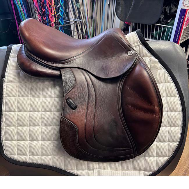 CWD Close Contact Saddle - 16.5" image number null