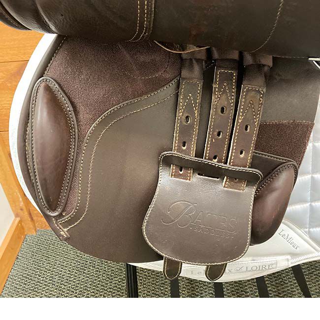 Used Bates Caprilli Close Contact Saddle with Luxe Leather - Classic Brown - 18" image number null