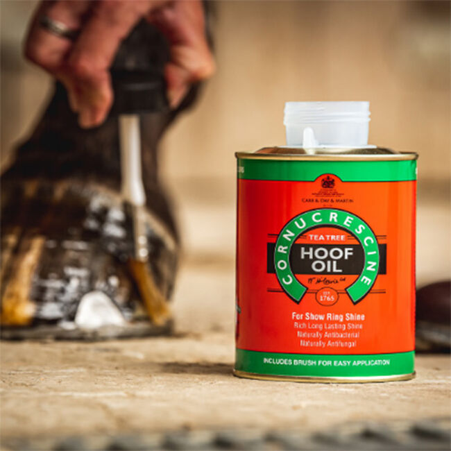 Carr & Day & Martin Cornucrescine Tea Tree Hoof Oil image number null