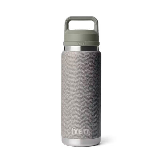 YETI Rambler 26 oz Bottle with Color-Matched Chug Cap - Riverhead Green image number null