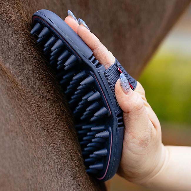 LeMieux Flexi Massage Brush image number null