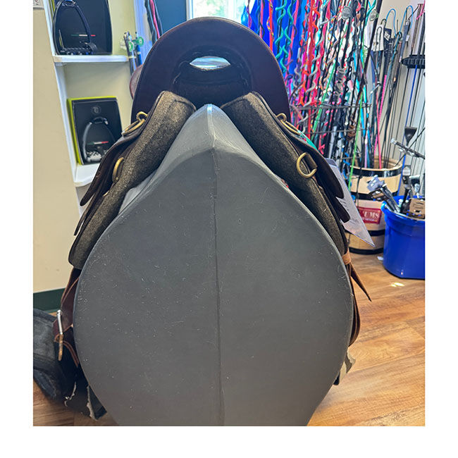 Used Tucker Endurance Saddle - 17.5" image number null