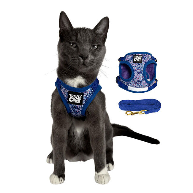 Travel Cat "The True Adventurer" Reflective Cat Harness & Leash image number null